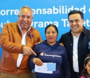 ENTREGA DE TARJETA CONTIGO EN MUNICIPIO AMEALCO